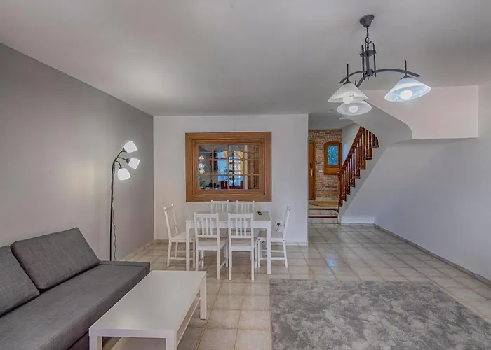 Magnifico Chalet En Chayofa
